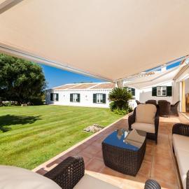 Finca Ses Cuarterades by Menorca Vacations, hotel in Alaior