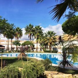 Casa en El Portil - 3-Bedroom Holiday Home including Paddle Tennis and Pool Near Golf Course