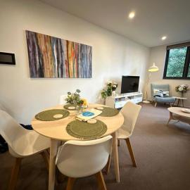 Cosy getaway in the Heart of Braddon - Hosted by Canstay