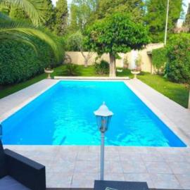 Appartement indépendant dans une villa, hotel di Miramas