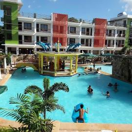 Moalboal Tropics, hotel din Moalboal
