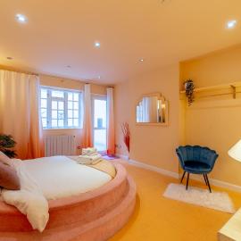 The Courtyard Suite by Margate Suites, hotel di Margate