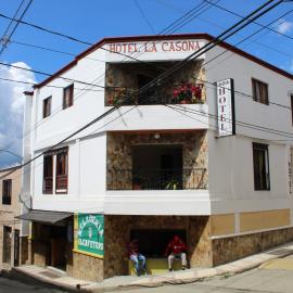 Hotel La Casona Ituango، فندق في Ituango