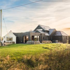 Du Cabana by Birch Stays – hotel w mieście Rhosneigr