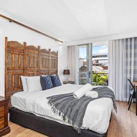 Nest on Newcastle – E1, hotel in Perth