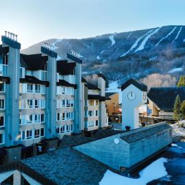 Hébergement Mont-Ste-Anne Condos，布佩的飯店