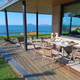 Chalet de lujo con vistas al Atlántico y Cíes, hotel v destinácii Vigo