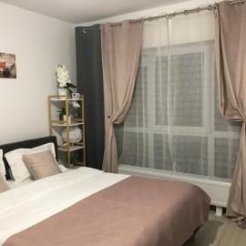Deea H24, hotel in Râşnov