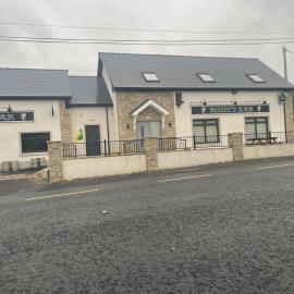 Drumkeen - Apartment - Sleeps 6 - Parking