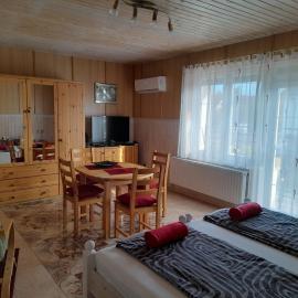 Anatan Apartmanok Harkány, viešbutis mieste Harkanis