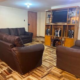Espacioso y comodo departamento – hotel w mieście Puno