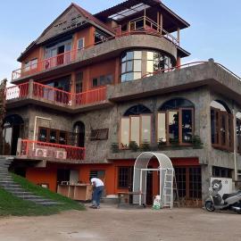 Nomads Homestay Sriracha