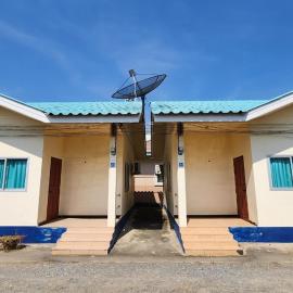 Chok Phikul Thong Resort, hotel di Nakhon Pathom