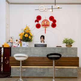 Miền Tây Hotel