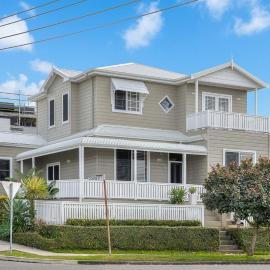 Offshore Beach House, hotel v mestu Merewether