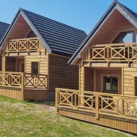 3 Bedroom Cozy Home In Barwald Dolny