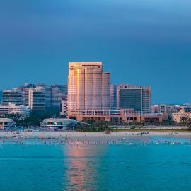 Crowne Plaza Beihai Silver Beach by IHG, hotell Beihais