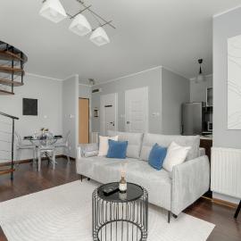 Dwupoziomowy Apartament Żmigrodzka z Tarasem w Poznaniu by Noclegi Renters