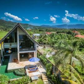 Samastiti villas by the beach Lovina, Hotel in Pulau Temukus
