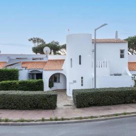 Villa Florida, Hotel in Almancil