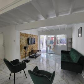 Central Bay Luxe Townhouse