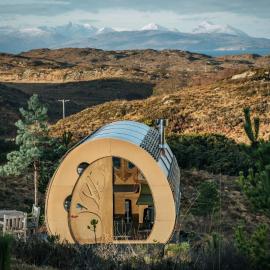 The Fuselage Highland Hangout, Hotel in Duirinish