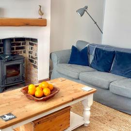 Seascape Luxury Cottage Southwold - Free Parking