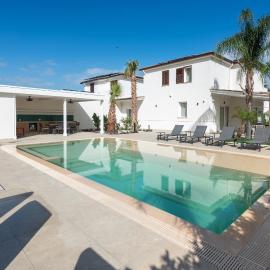 Villa Dafni Private Pool & Relax near Cefalù, hotel in Campofelice di Roccella