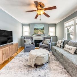 3 Mi to Hospitals: Inviting Rockford Home w/ Yard!