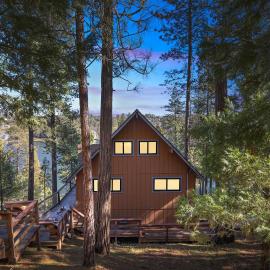 Golden Peak Cabin home