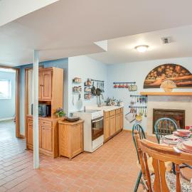 3 Mi to Central Minneapolis: Pet-Friendly Apt, hotel a Minneapolis