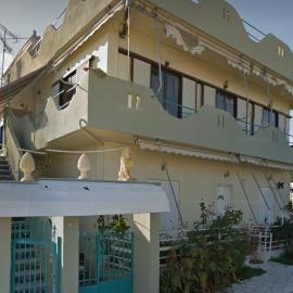 Kiato Rooftop Garden Apartment, hotel em Kiáton