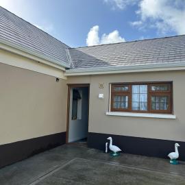 Estuary view Farmhouse, hotel in Killadysert
