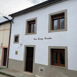 Casa Lounge Xacobeo, hotel u gradu Tríacastela