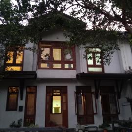 Pearl of Kandy