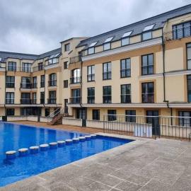 Piso con piscina entre 2 playas - Floor with pool between 2 beaches, hotel en Porto de Espasante