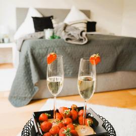 Penthouse am Dom- Altstadt in 200 m- 4 Dachterrassen, stilvoll und ruhig, 24-7-Self Check-in für bis zu 6 Personen, hotel a Paderborn