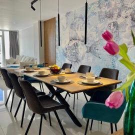 Sea & City View Luxury Apartment Maritima Balchik, hotel i Balchik