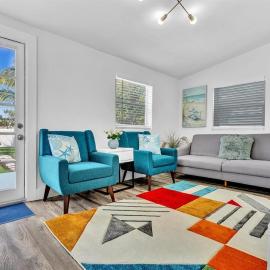 Dream Hollywood Beach Retreat Fire Pit Close to Beach, hotel u gradu Dania Beach