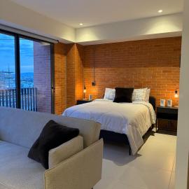 Stylish New Loft in Financial Zone and Downtown