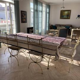 Charmant appartement lumineux et spacieux au centre de Royan - FR-1-738-44, hotel en Royan