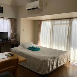 Weekly Harbourview Mansion Main Building, hotel i Naha