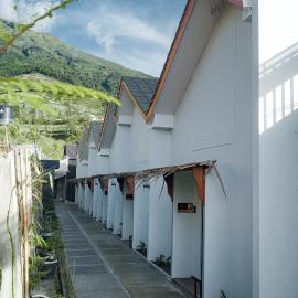 Verandah Glamping Villa Mangli: Prampelan şehrinde bir otel