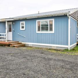 Anchor's Away Cottage Studio by the Sea w fireplace