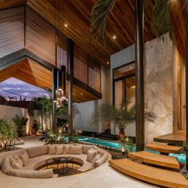 Villa Levante Bali by House of Winds - Tropical Oasis near Canggu, hotel in Kerobokan