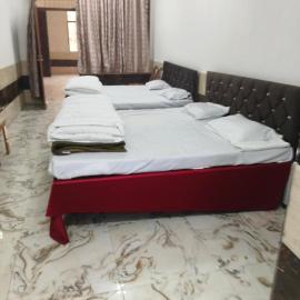 Nearest Khumbmela Hotel For Family, hotel in Prayagraj