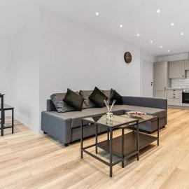 Viesnīca JD Apartments - Urban Retreat with Patio Kroidonā