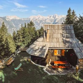 Velika planina - Chalet Stane - Alps โรงแรมในStahovica