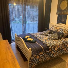 Chambre d hôte à la plage de 15 m2 LE MANAPANY, hotel i Camiers