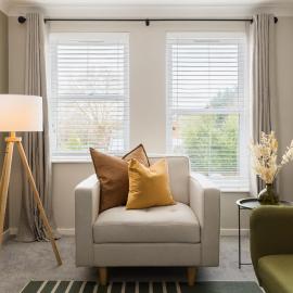 Modern 2-Bedroom Apartments with Free Parking in Leamington Spa, hotel v destinácii Leamington Spa